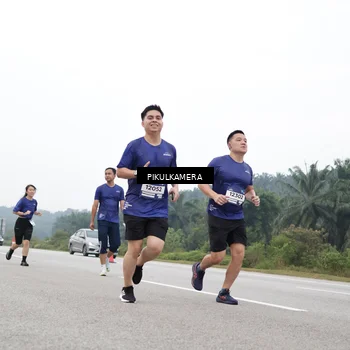 Runner Photo 7473716
