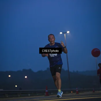 Runner Photo 7473751