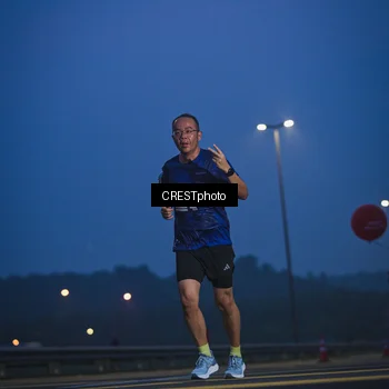 Runner Photo 7473792