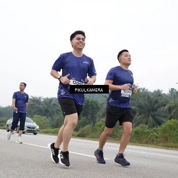 Runner Photo 7473830