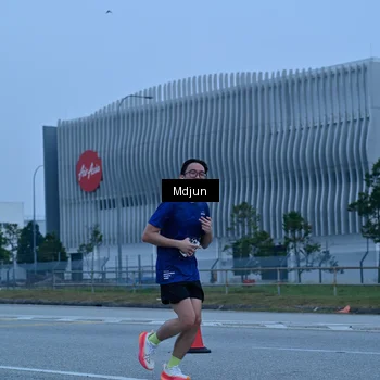 Runner Photo 7473848