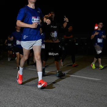 Runner Photo 7473857