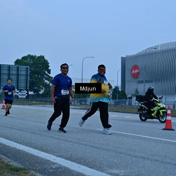 Runner Photo 7473865