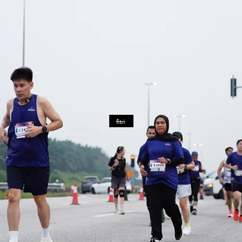 Runner Photo 7473885