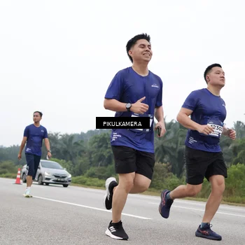 Runner Photo 7473948