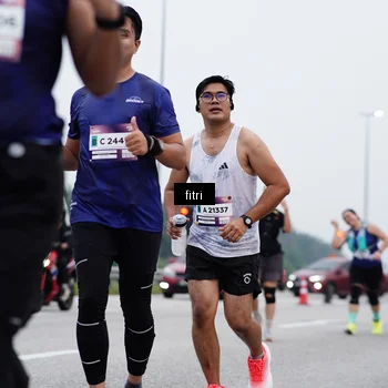 Runner Photo 7474031