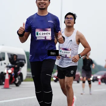 Runner Photo 7474041