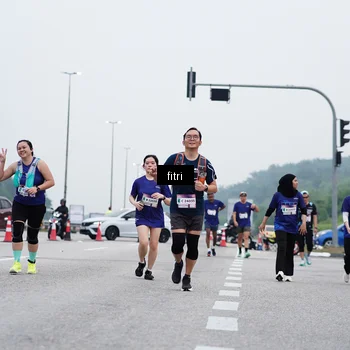 Runner Photo 7474056