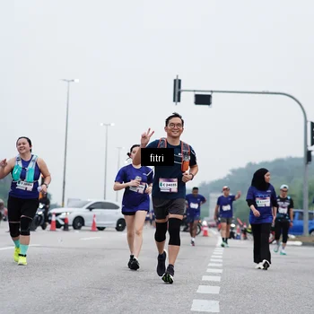 Runner Photo 7474058