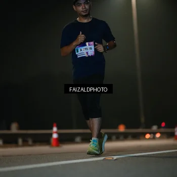 Runner Photo 7474062