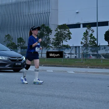 Runner Photo 7474079