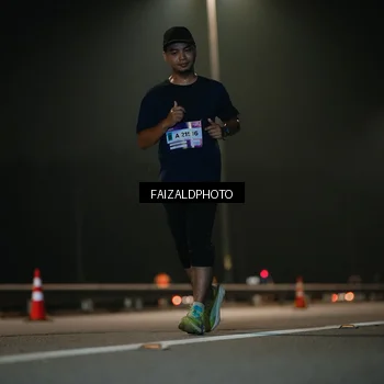 Runner Photo 7474081