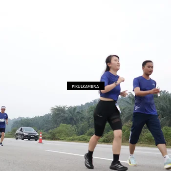 Runner Photo 7474094