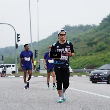 Runner Photo 7474269