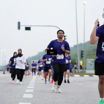 Runner Photo 7474317