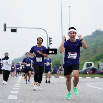 Runner Photo 7474328