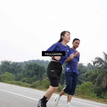 Runner Photo 7474330