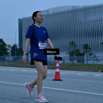 Runner Photo 7474335