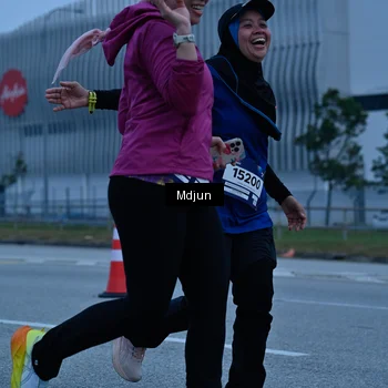 Runner Photo 7474339