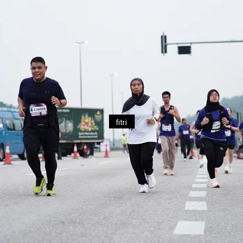 Runner Photo 7474350