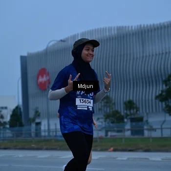 Runner Photo 7474354