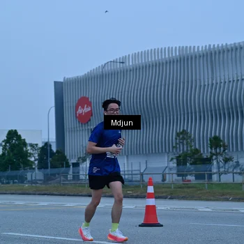 Runner Photo 7474373