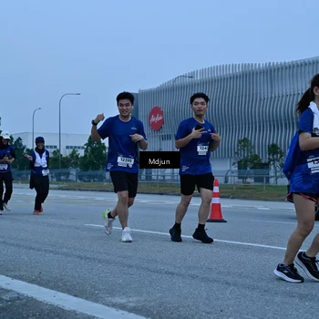 Runner Photo 7474379
