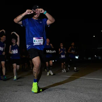 Runner Photo 7474384