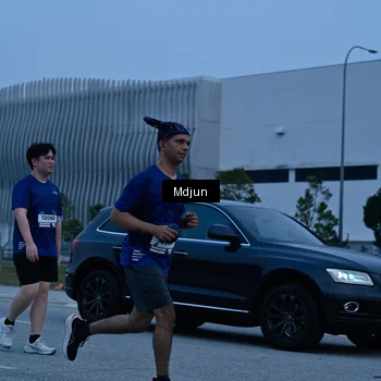Runner Photo 7474431