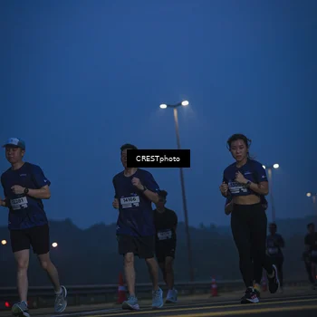 Runner Photo 7474459