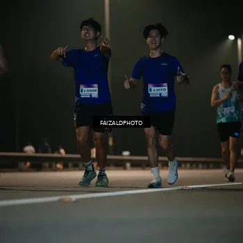 Runner Photo 7474496