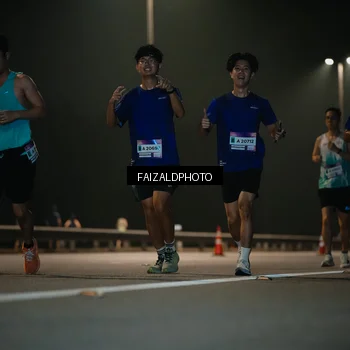 Runner Photo 7474516