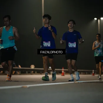 Runner Photo 7474518