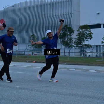 Runner Photo 7474521