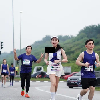 Runner Photo 7474528