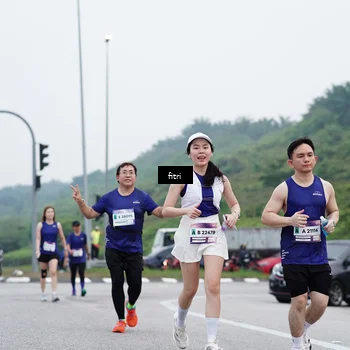 Runner Photo 7474531