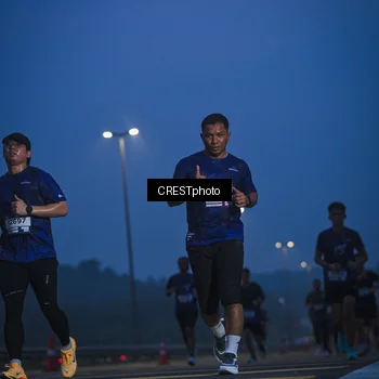 Runner Photo 7474535