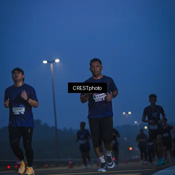Runner Photo 7474536