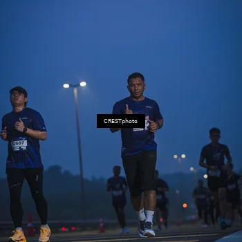 Runner Photo 7474549