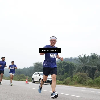 Runner Photo 7474557