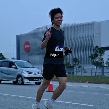 Runner Photo 7474612
