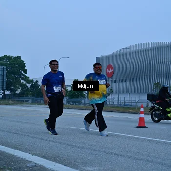 Runner Photo 7474639