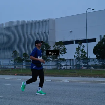 Runner Photo 7474660