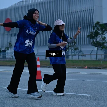 Runner Photo 7474667