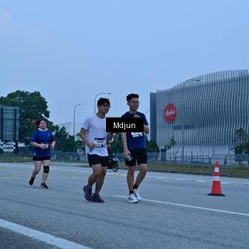 Runner Photo 7474689