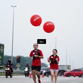 Runner Photo 7474709