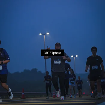 Runner Photo 7474720