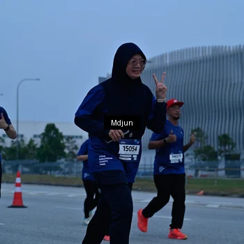 Runner Photo 7474763