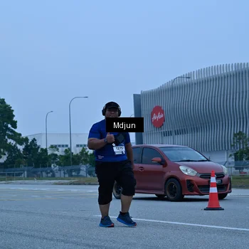 Runner Photo 7474817