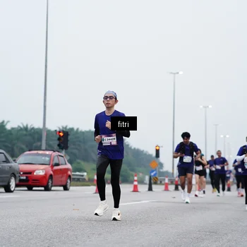 Runner Photo 7474818